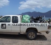 Furgoneta de Clean Ocean Project tras la campaña en Famara. 