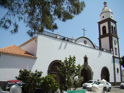 Iglesia de San Ginés, en Arrecife (Foto de Rafael Gómez vía Flickr).